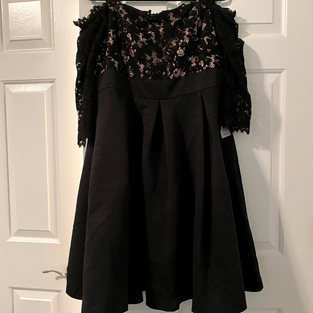 Eliza J Dress off the shoulder size 16 NWT $60